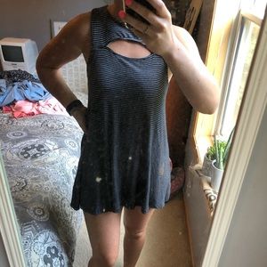 Striped keyhole dress